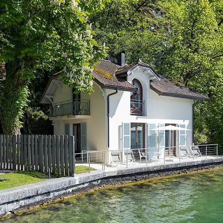 Le Palace De Menthon-Saint-Bernard