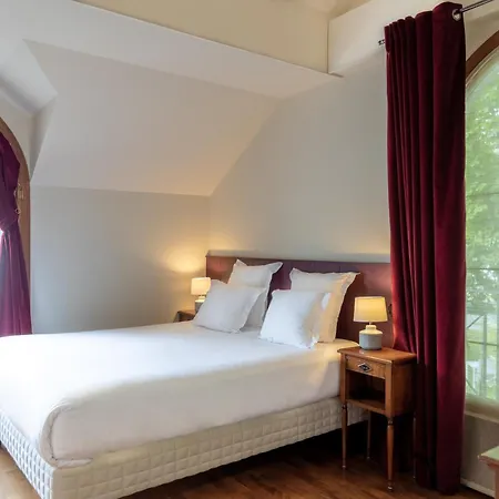 Le Palace De Hotel Menthon-Saint-Bernard