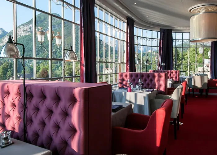 Le Palace De Hotel Menthon-Saint-Bernard