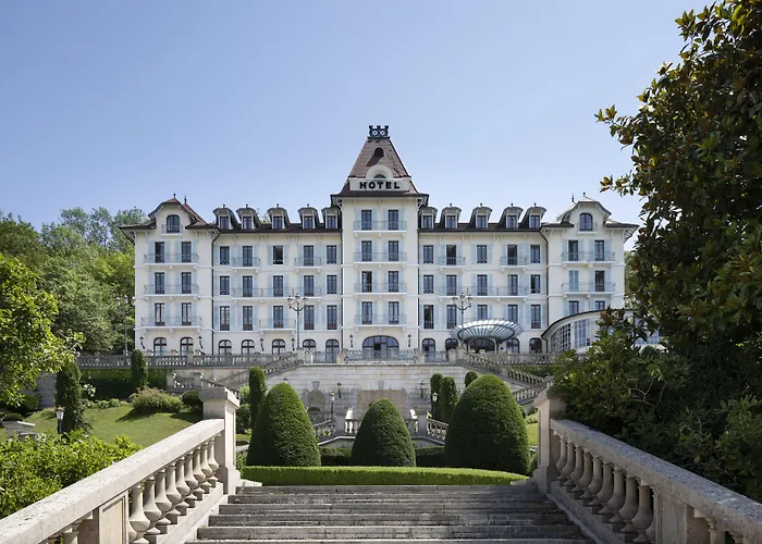 Le Palace De Hotel Menthon-Saint-Bernard