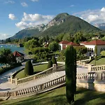 Hotel Le Palace De Menthon-Saint-Bernard