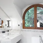 Le Palace De Otel Menthon-Saint-Bernard