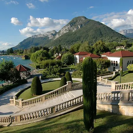 Szálloda Le Palace De Menthon-Saint-Bernard