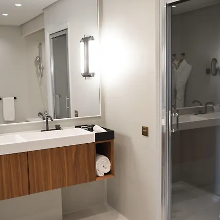 Le Palace De 5* Menthon-Saint-Bernard